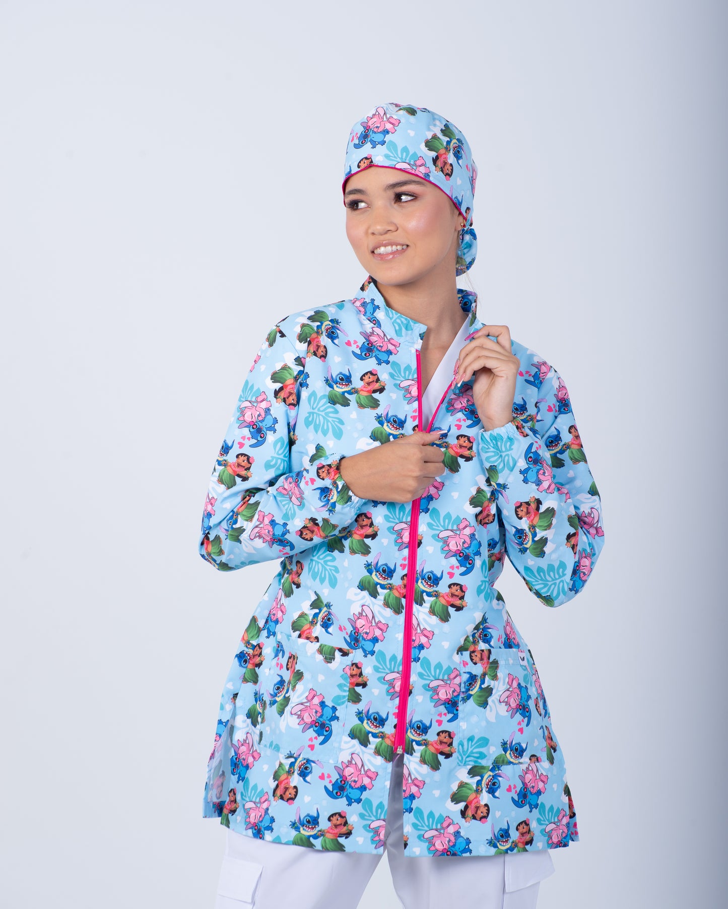 Bata médica premium antifluido edición limitada Dreamy Scrubs