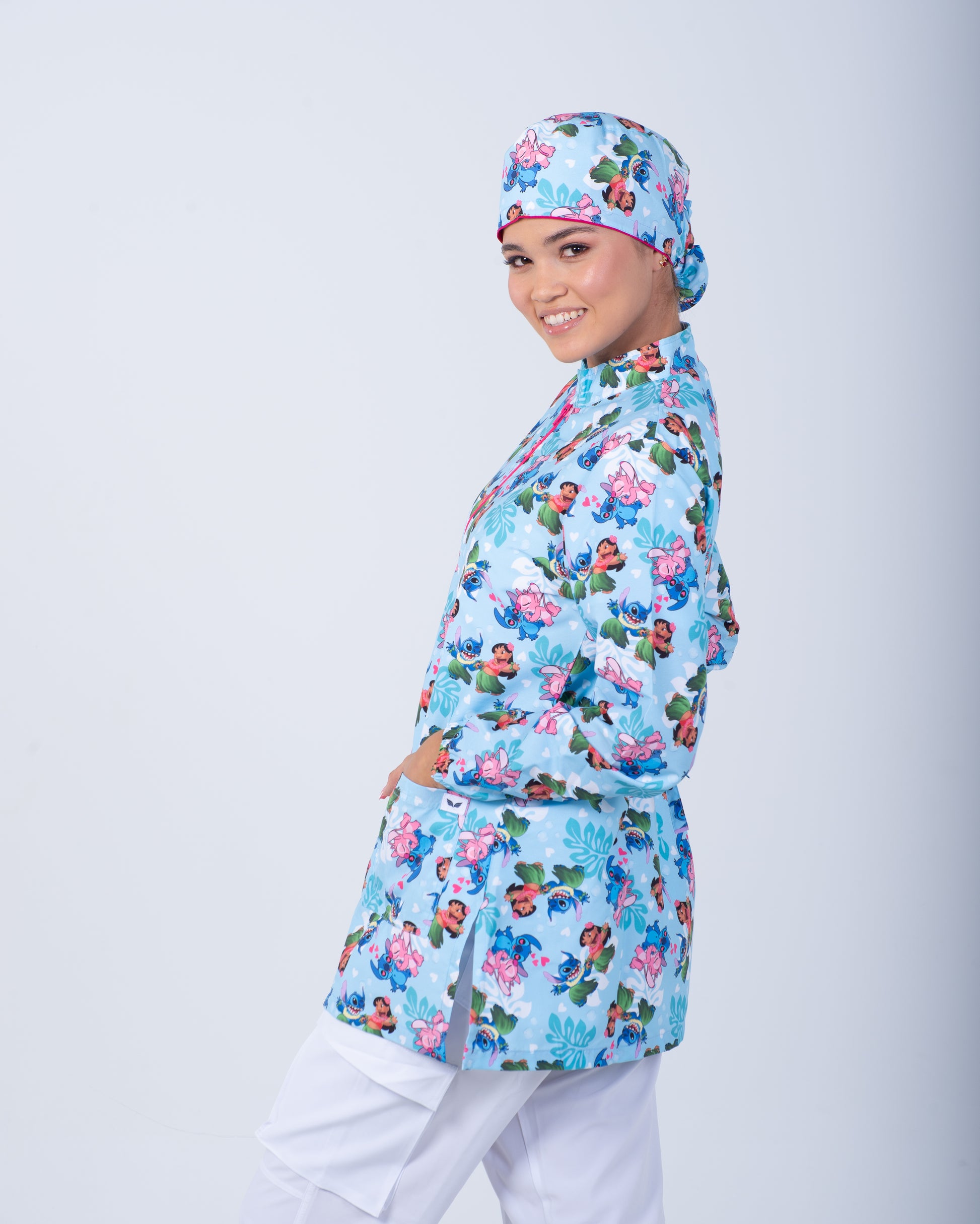 Bata médica premium antifluido edición limitada Dreamy Scrubs