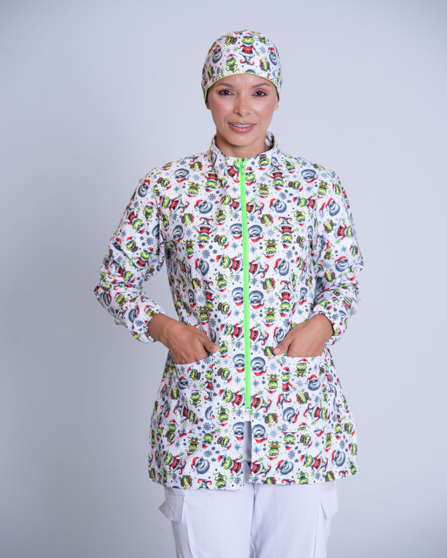 Bata médica premium antifluido holiday Dreamy Scrubs