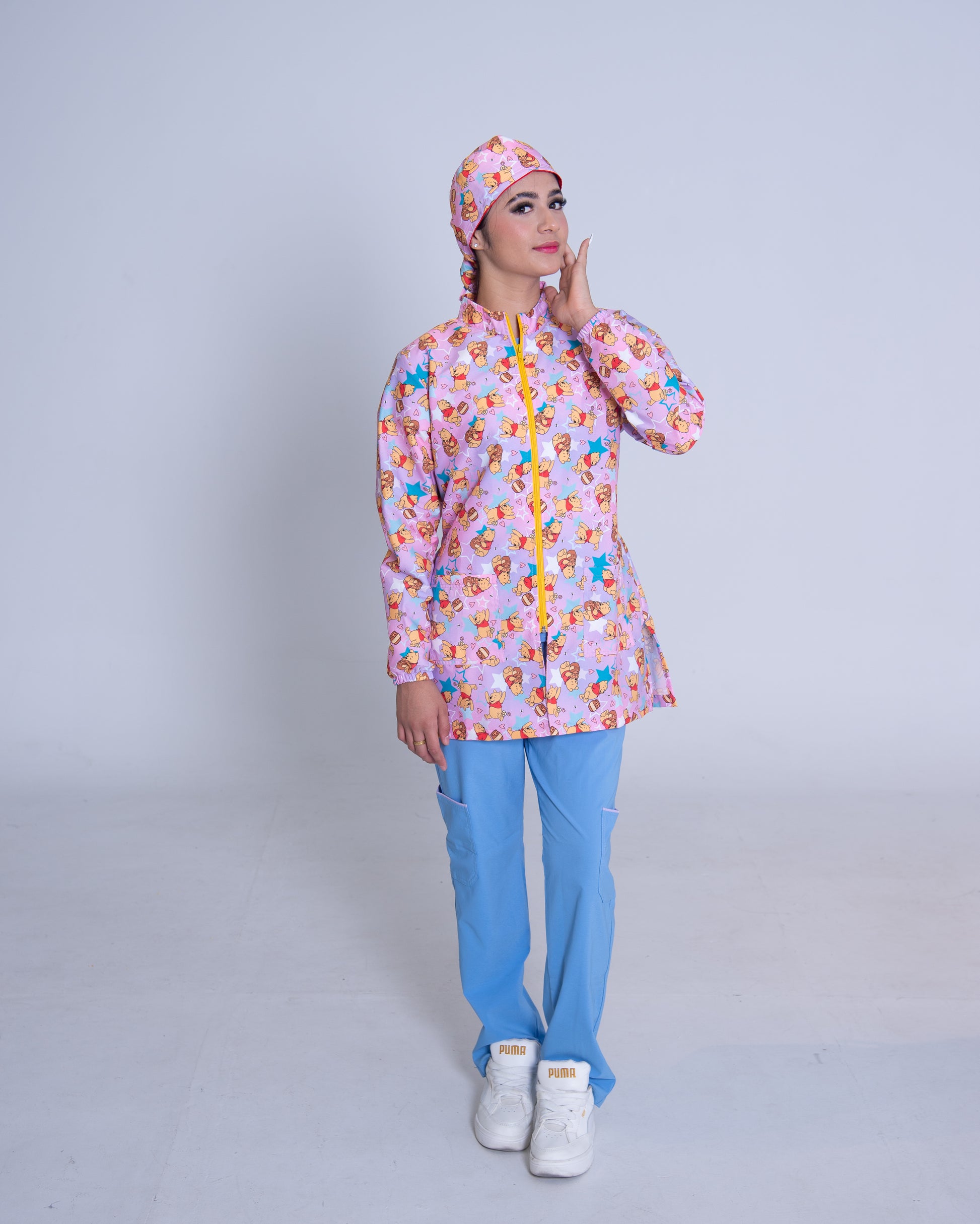 Bata médica premium antifluido edición limitada Dreamy Scrubs