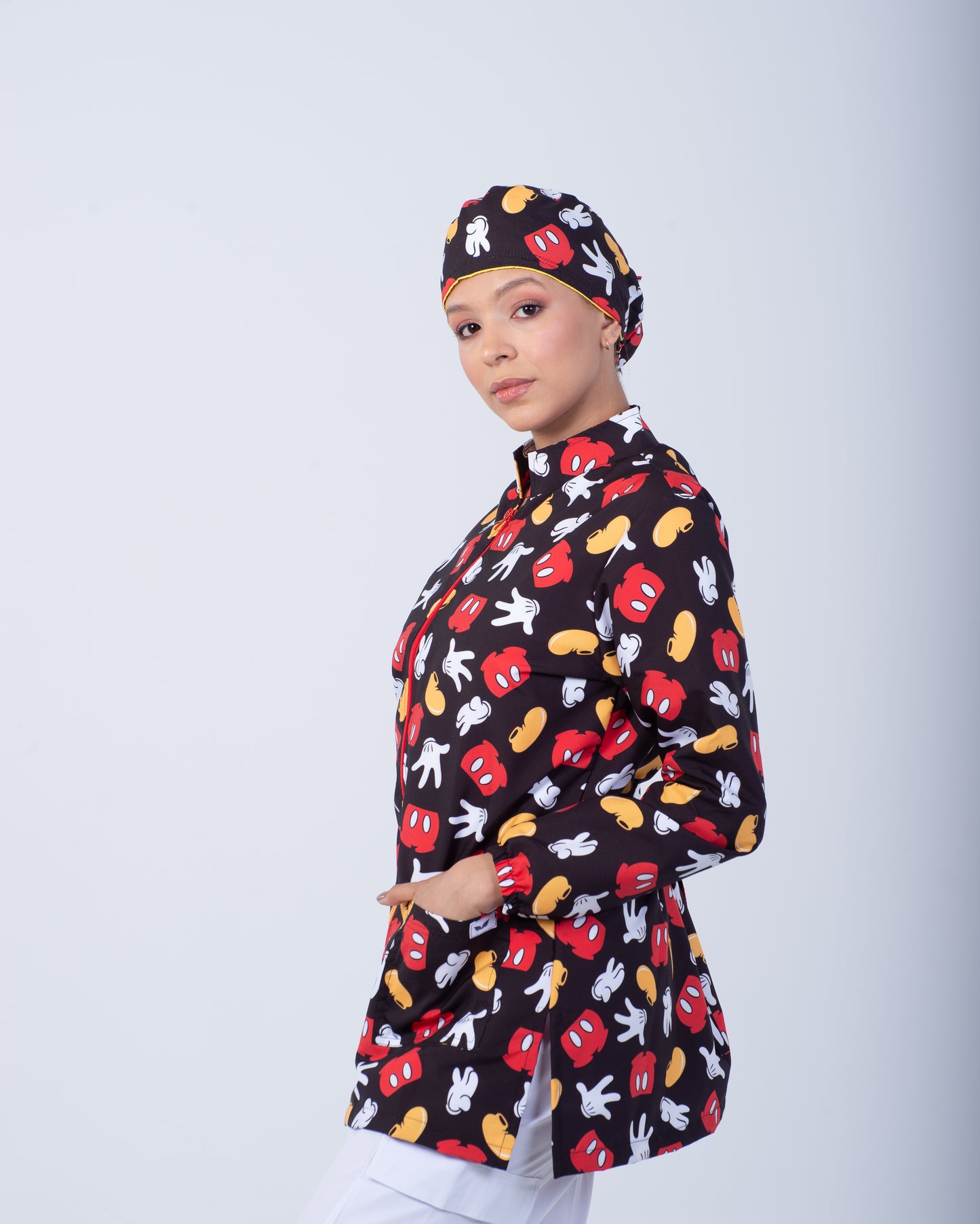 Bata médica premium antifluido edición limitada Dreamy Scrubs