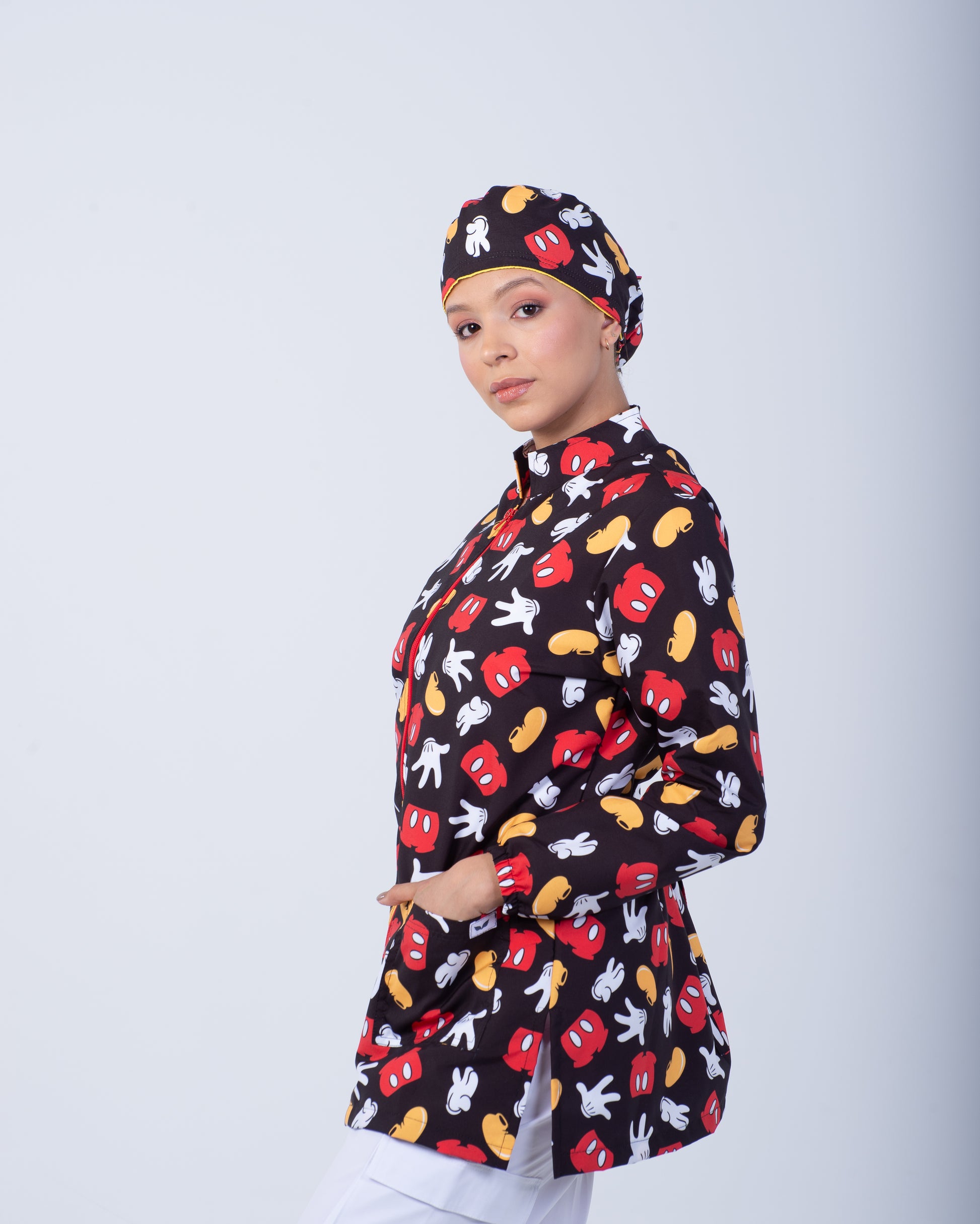 Bata médica premium antifluido edición limitada Dreamy Scrubs