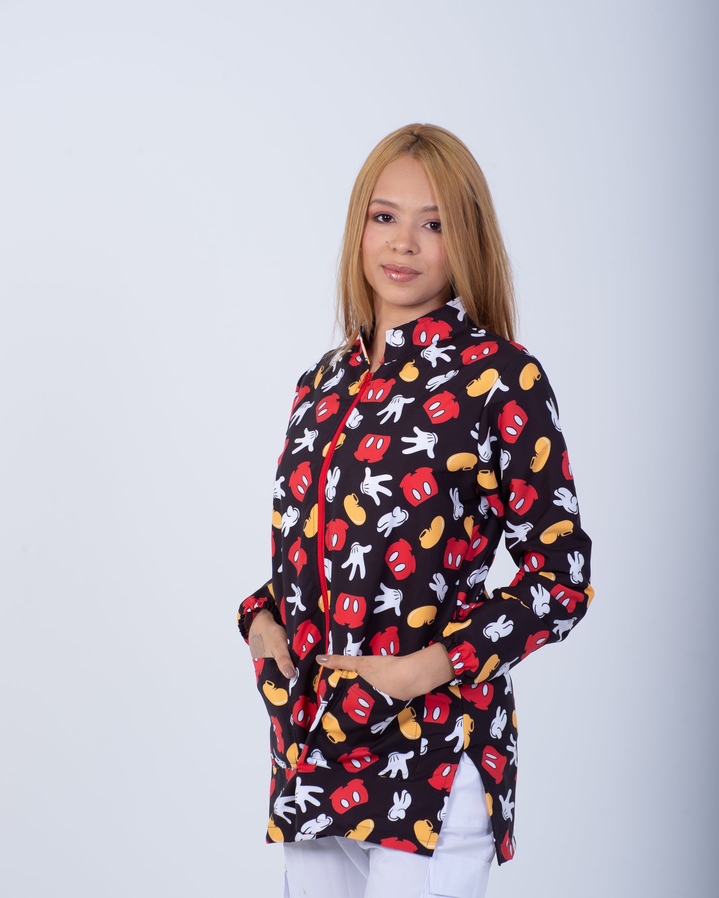 Bata médica premium antifluido edición limitada Dreamy Scrubs