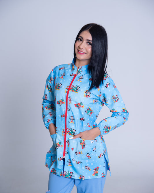 Bata médica premium antifluido holiday Dreamy Scrubs