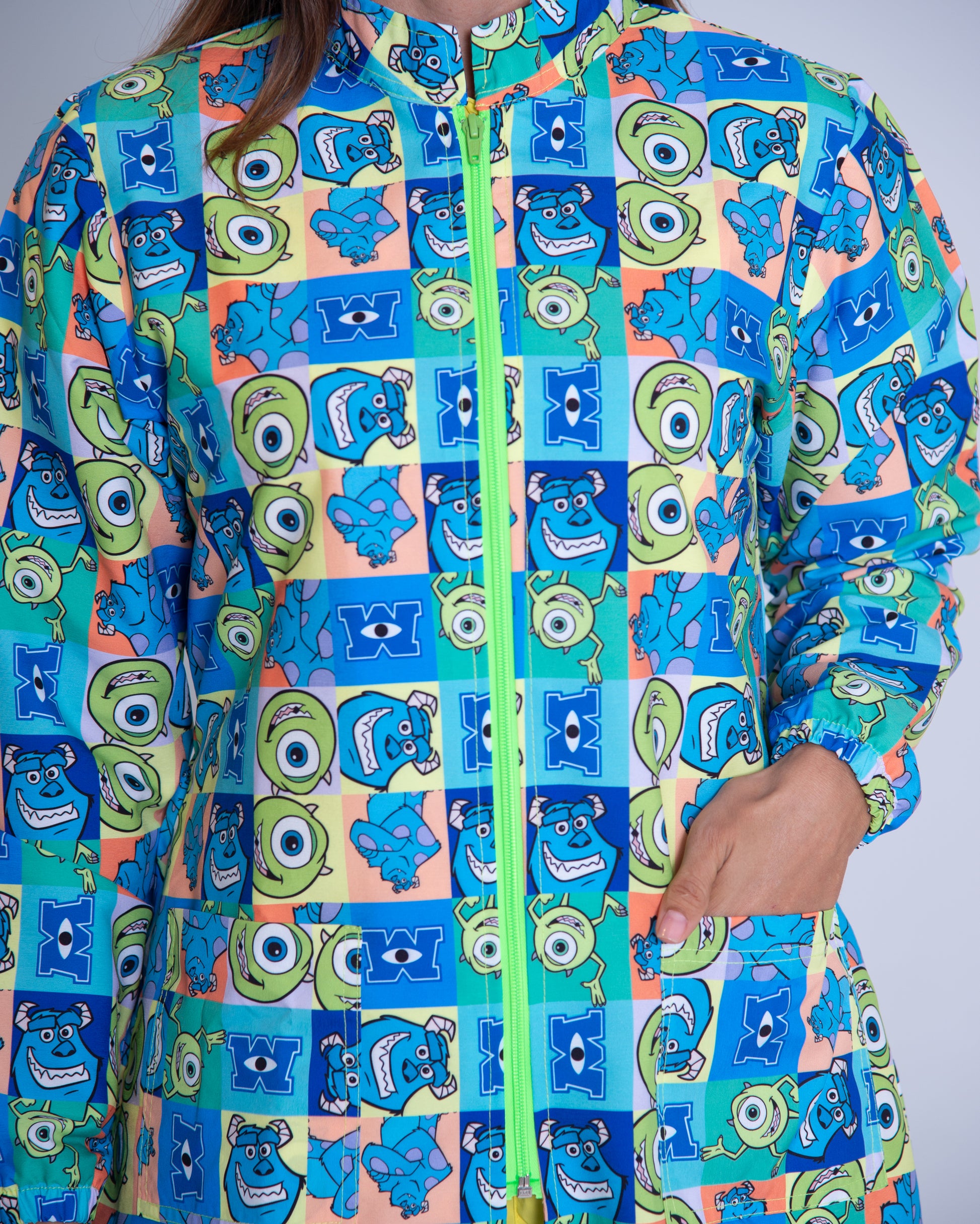 Bata médica premium antifluido edición limitada Dreamy Scrubs