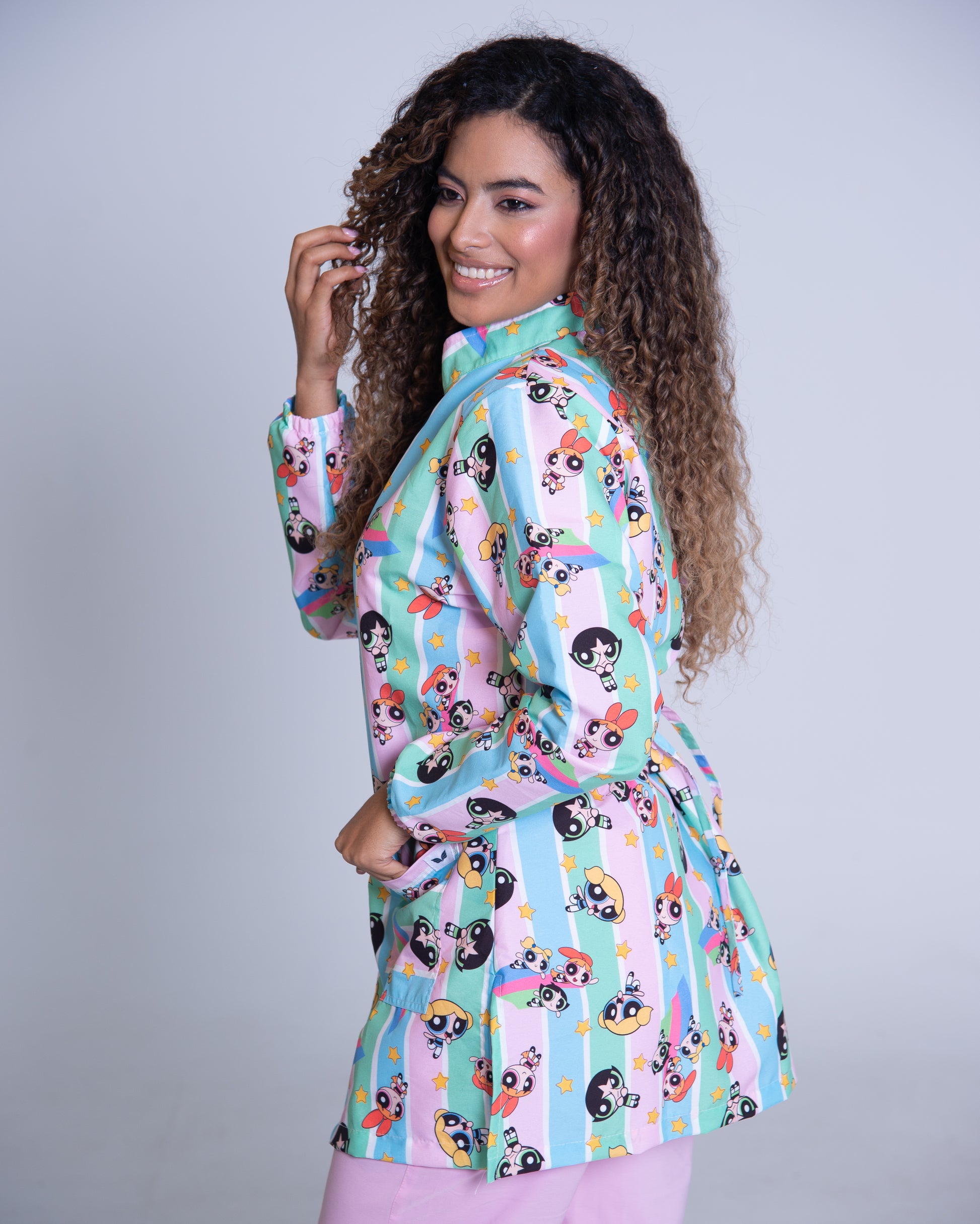 Bata médica premium antifluido edición limitada Dreamy Scrubs