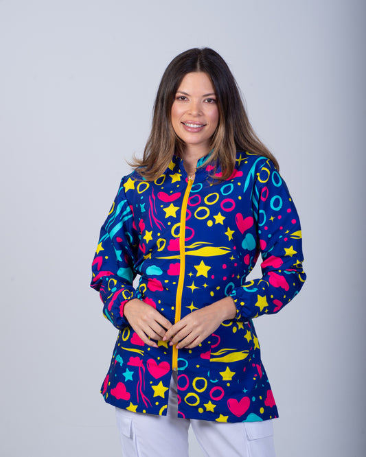 Bata médica premium antifluido diseño Oshosi Dreamy Scrubs
