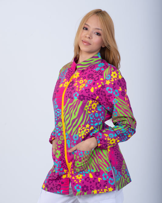 Bata médica premium antifluido diseño Oshosi Dreamy Scrubs