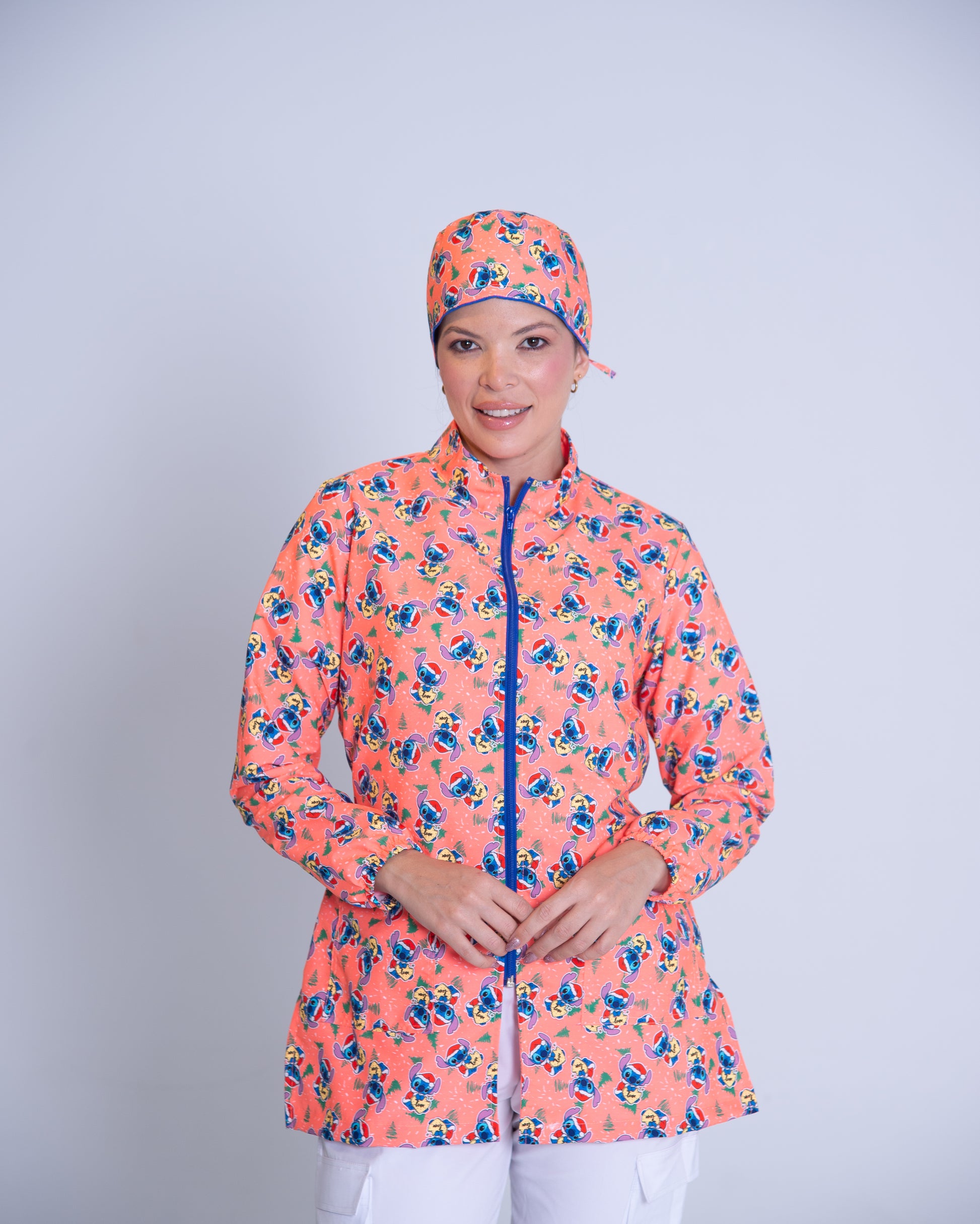 Bata médica premium antifluido holiday Dreamy Scrubs