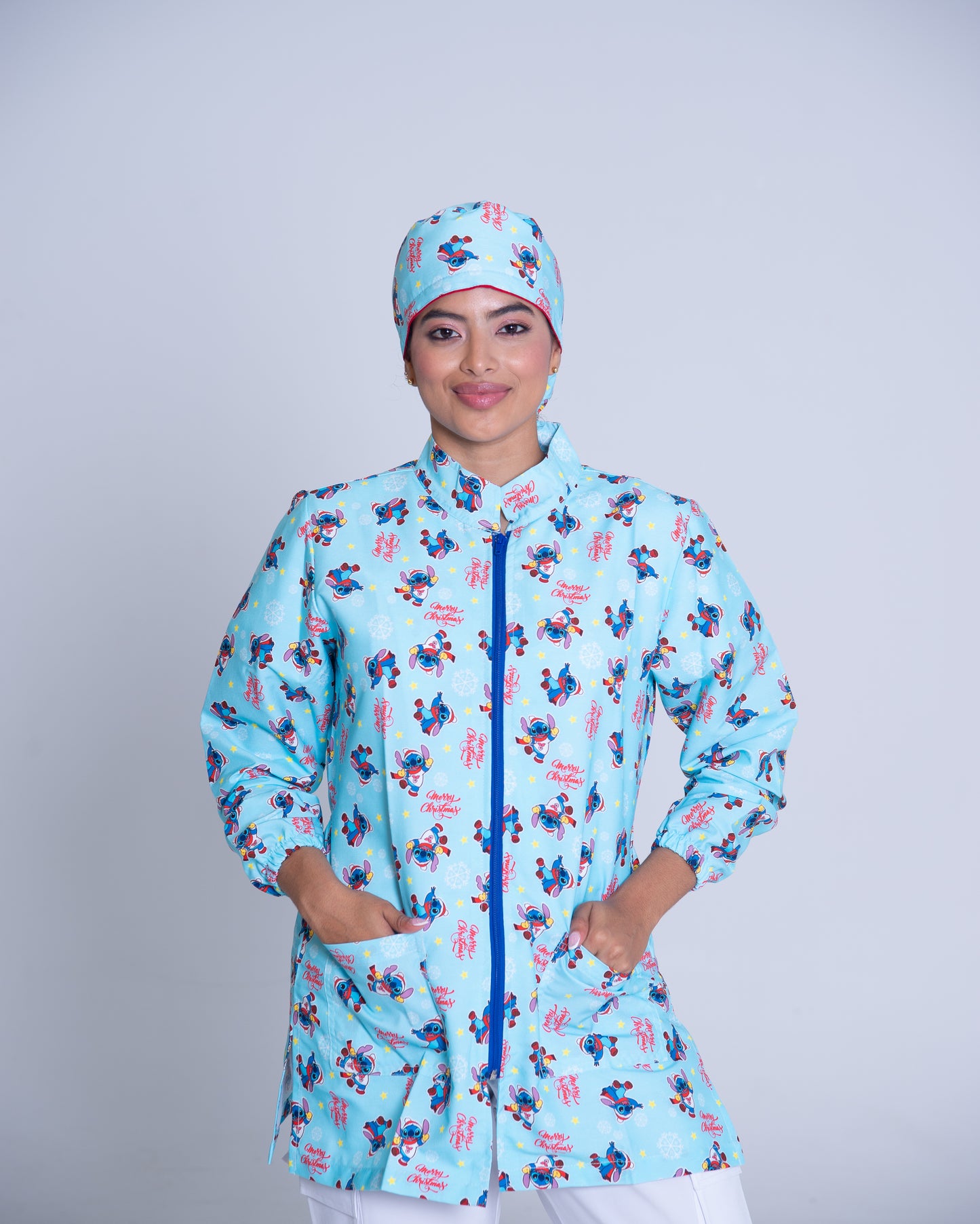 Bata médica premium antifluido holiday Dreamy Scrubs