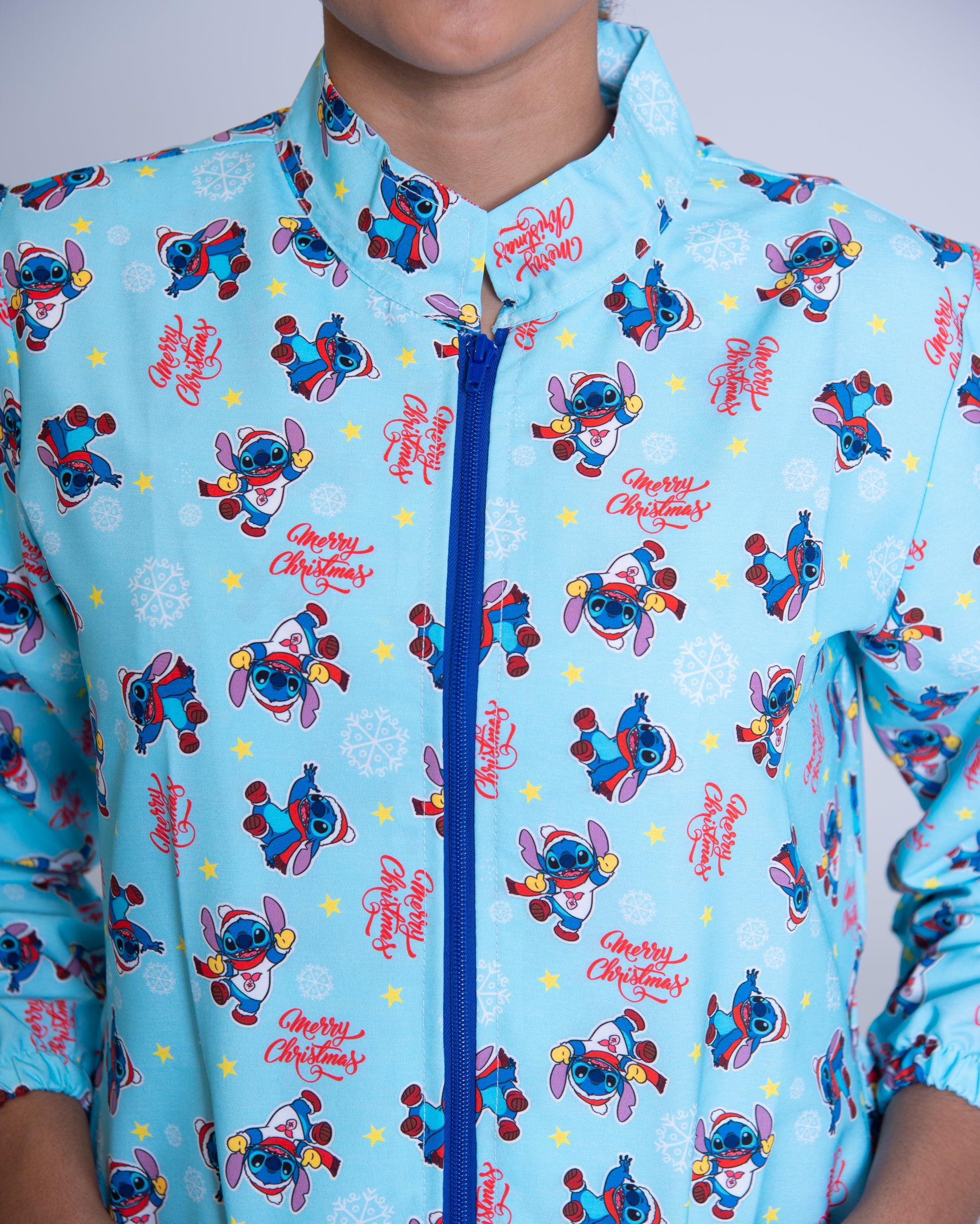 Bata médica premium antifluido holiday Dreamy Scrubs