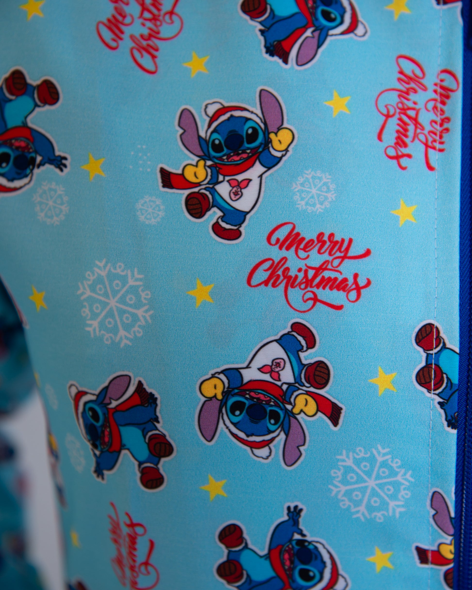 Bata médica premium antifluido holiday Dreamy Scrubs