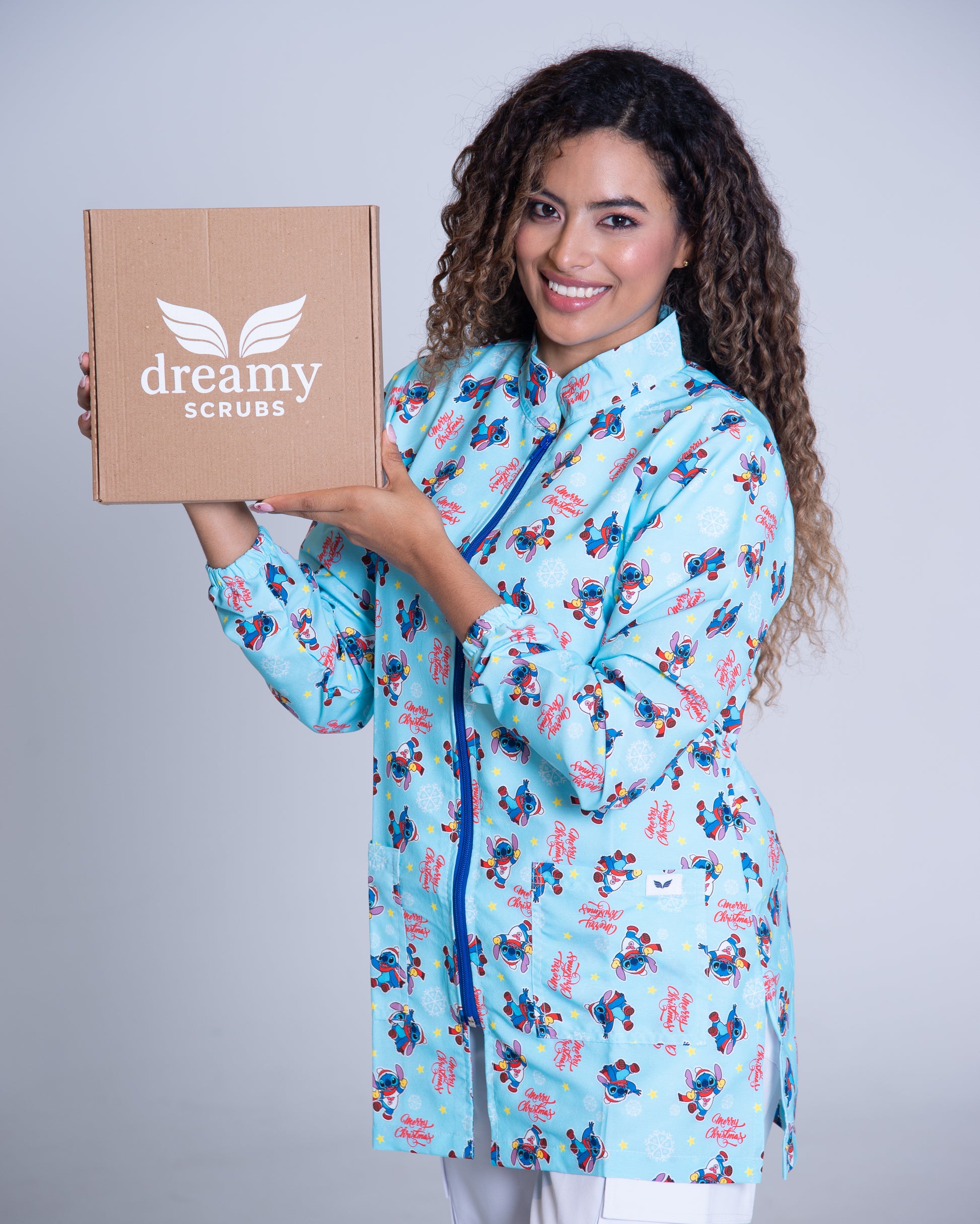 Bata médica premium antifluido holiday Dreamy Scrubs