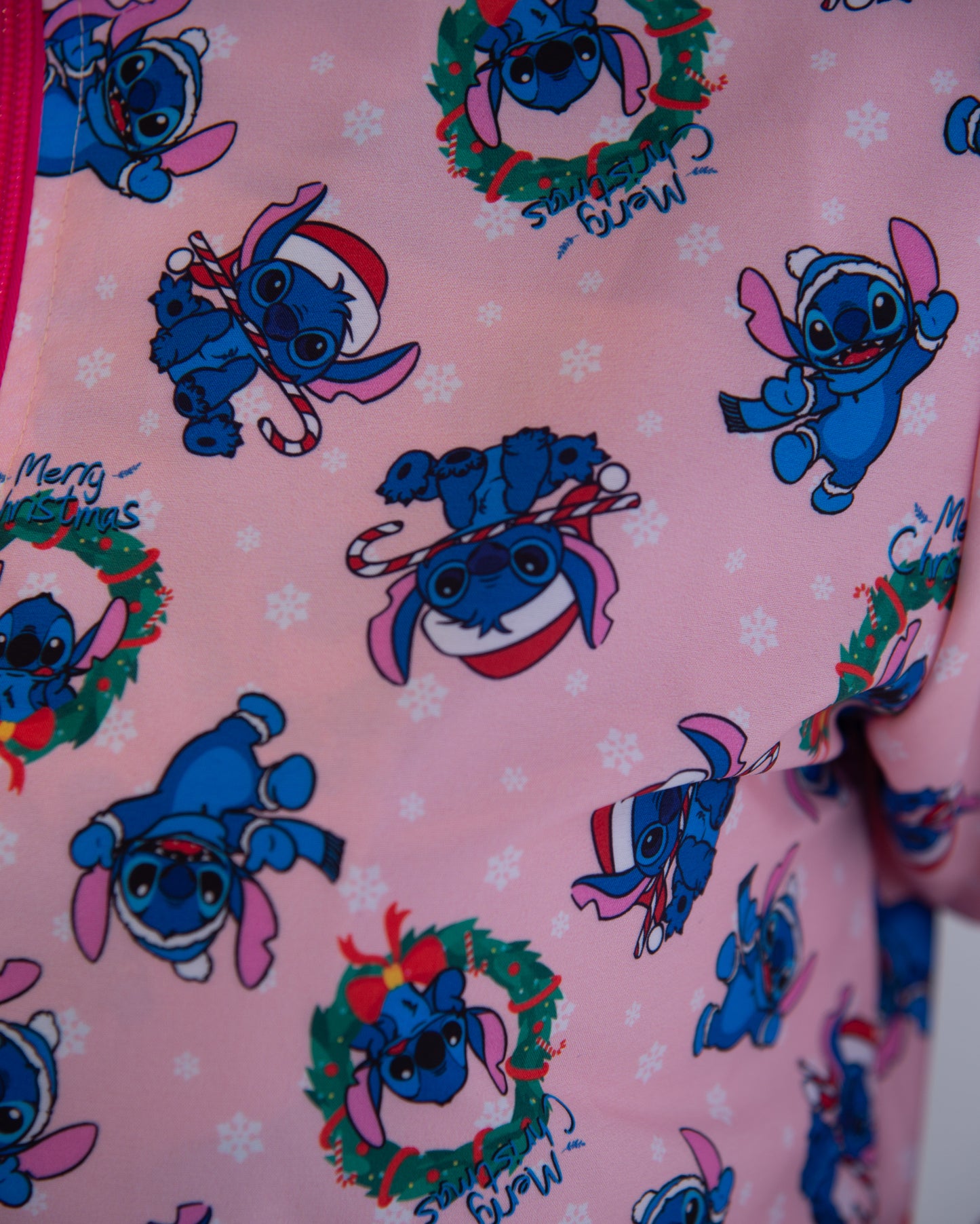 Bata médica premium antifluido holiday Dreamy Scrubs