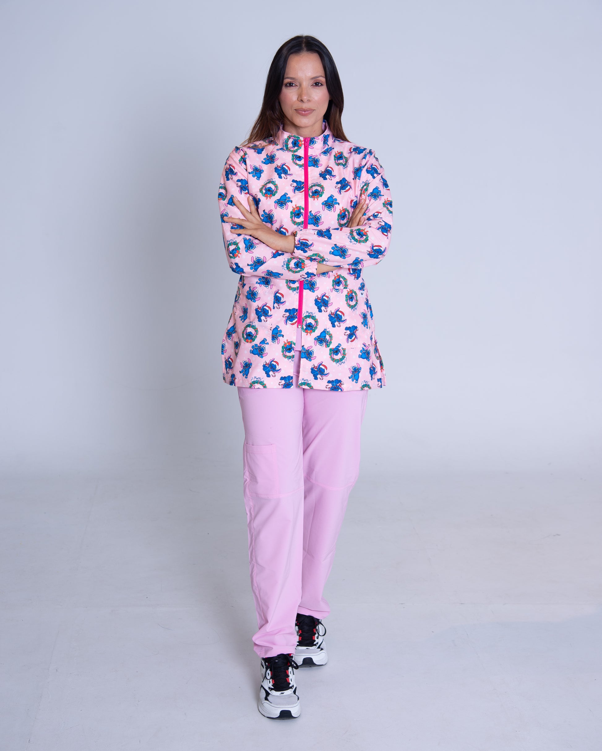 Bata médica premium antifluido holiday Dreamy Scrubs