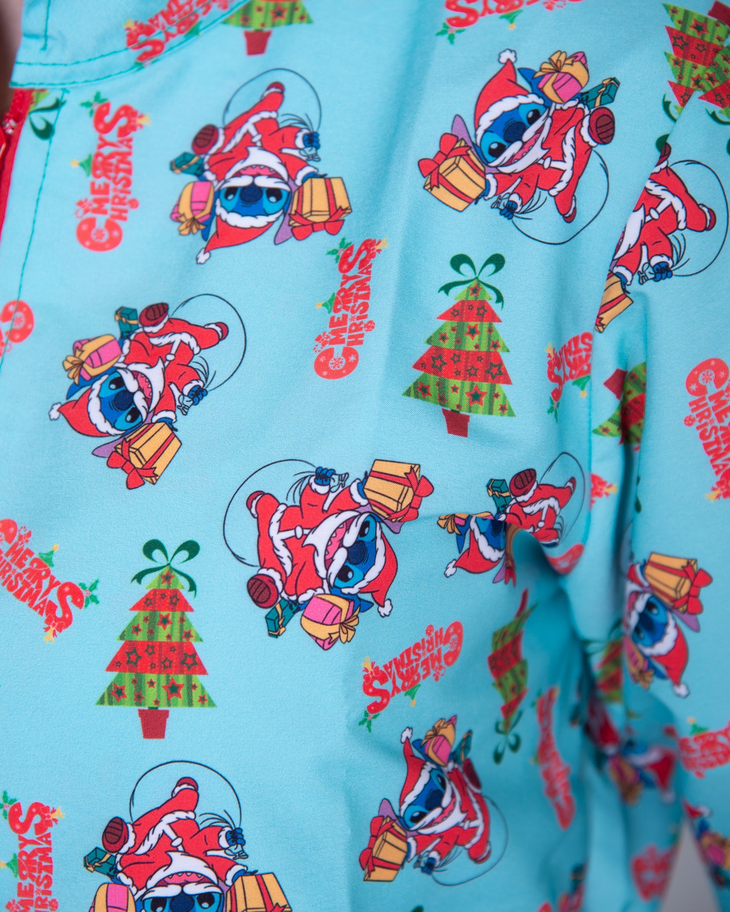 Bata médica premium antifluido holiday Dreamy Scrubs